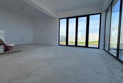 Casă individuală cu 4 camere cu Canalizare în Domnești - 4