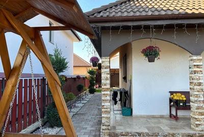 Vand vila noua P+M,an constructie 2015,suprafata construita 180 mp.,caramida porotherm cu izolatii Vand vila noua P+M,an constructie 2015,suprafata construita 180 mp.,caramida porotherm cu izolatii - 2