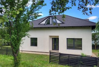 Casă cu 4 camere în Ciprian Porumbescu - 6