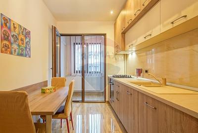 Apartament cu 1 camere decomandat în Tractorul