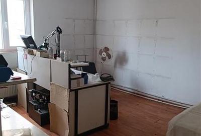 Casă individuală cu 8 camere cu Canalizare în Chitila - 5