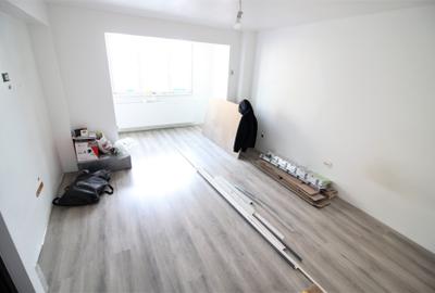 Apartament cu 2 camere decomandat în Micro 20 - 5