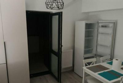 Apartament cu 2 camere decomandat în Tomis II - 3