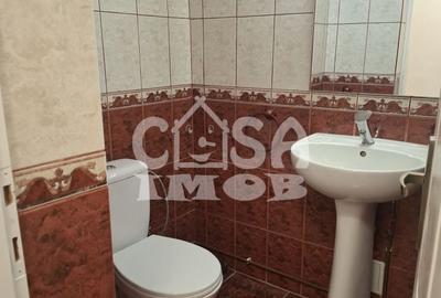 Apartament cu 3 camere decomandat în Micro 8 - 16