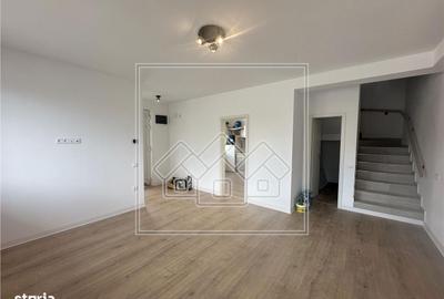 Casă cu 4 camere în Tineretului