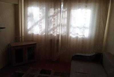 Garsonieră decomandată în Central - 7