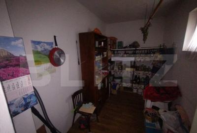 Casa 3 camere,120mp utili,1300 mp de teren intravilan,zona S - 9