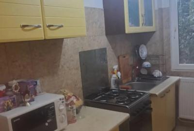 Apartament cu 2 camere semidecomandat în Cornișa - 2