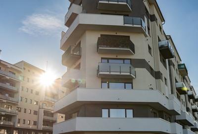 Penthouse cu 4 camere decomandat în 13 Decembrie - 2