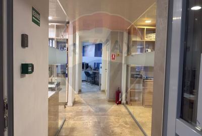 Spatiu comercial/ birouri 244 mp de inchiriat, zona premium - 6