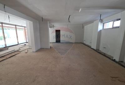 Spatiu comercial nou de 118 mp de inchiriat in zona Mioritei - 2