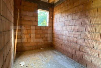 Casă cu 4 camere cu Teren 340 Mp în Sava - 13