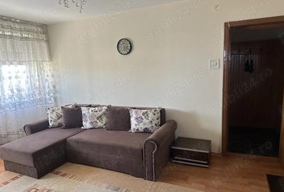 Inchiriez apartament mobilat, cu 2 camere in zona Garii Bacau - 2