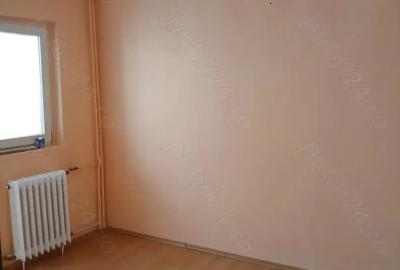 Vand apartament 2 camere - 8