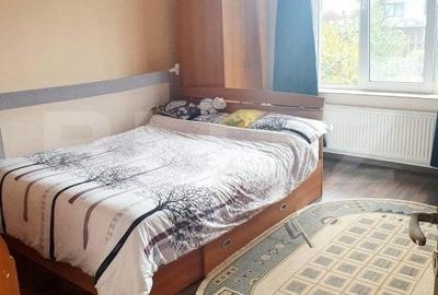 Casă cu 3 camere cu Teren 800 Mp în Central - 1