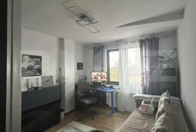 Apartament cu 2 camere semidecomandat, mobilat în Bd. Laminorului - 4