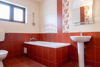 Casă cu 5 camere cu Teren 420 Mp în Dobroești - 18