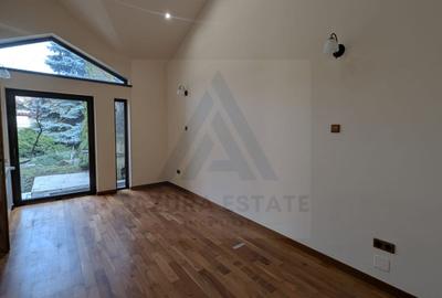 Casă individuală cu 7 camere cu Canalizare în Central - 4