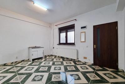 Birou, de 15 mp, în Moșilor - 1