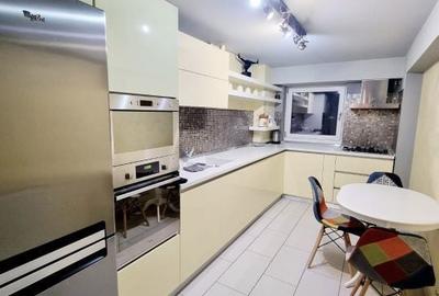 Apartament cu 3 camere decomandat în Ultracentral