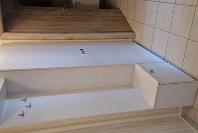 Apartament cu 2 camere decomandat în Roșu