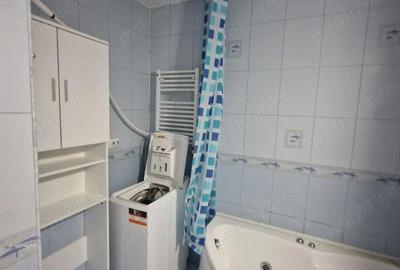 Apartament cu 3 camere decomandat în Central - 3