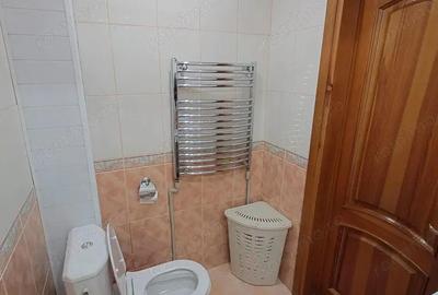 De vanzare apartament cu 2 camere in zona Dambovita - 1