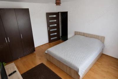 Garsonieră decomandată în Rovine