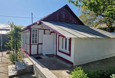 Casă cu 4 camere cu Teren 400 Mp în Bârlad - 8