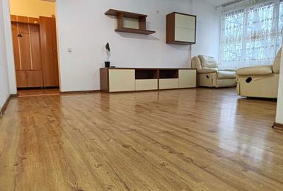 Apartament cu 4 camere decomandat în Central - 8
