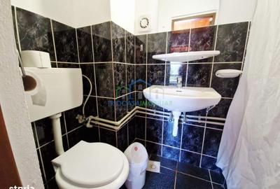 Spațiu comercial, de 871 mp, în Eșelnița - 2