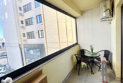 Apartament cu 3 camere decomandat în Rovine