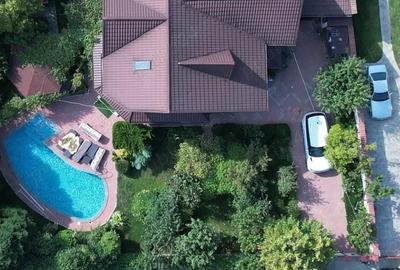 Casă cu 7 camere cu Teren 766 Mp în Central - 5