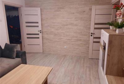Apartament cu 3 camere semidecomandat în Mihai Bravu - 3