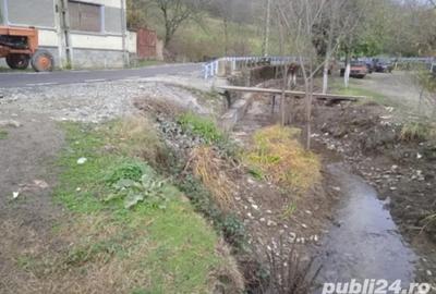 Casa de vanzare in Tincova. 2 kilometri pana la Drumul European E70 cu Gara, sta?ie de autobuz etc. - 1