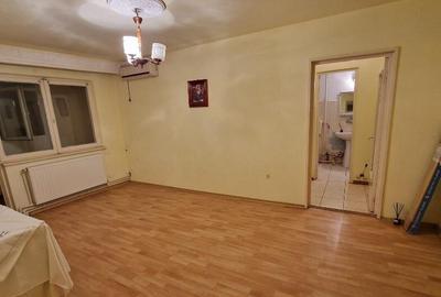 Apartament 2 camere confort 1 Viziru 1 etaj 2/4 Liber - 2