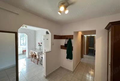 Apartament cu 3 camere decomandat în Central - 8