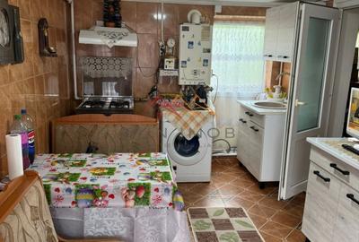 Casa solida 5 camere, teren 736mp, toate utilitatile, CT - 9