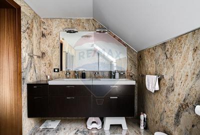 Casă cu 7 camere cu Piscina în Est - 34