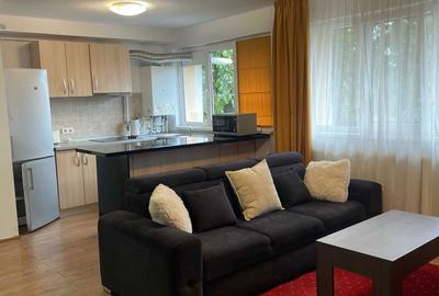 Apartament cu 3 camere decomandat în 7 Noiembrie - 8