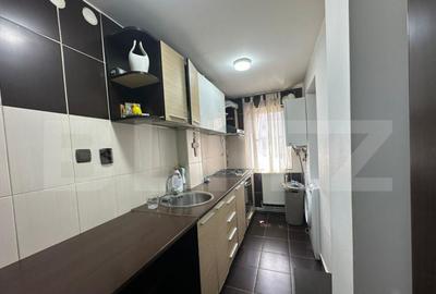 Apartament cu 3 camere, 48 mp, zona Plopilor - 4
