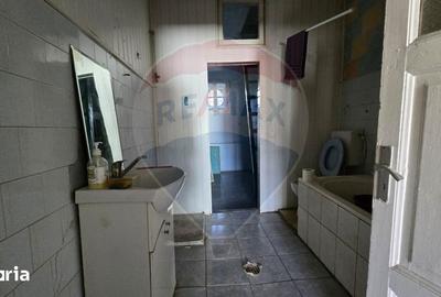 Casă cu 5 camere cu Teren 322 Mp în Central - 7