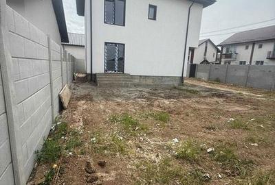 Casă cu 4 camere cu Teren 113 Mp în Central - 2