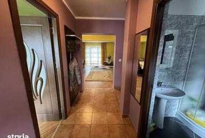 Casă cu 4 camere cu Teren 500 Mp în Central - 2