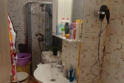 Garsonieră decomandată în Poarta 6