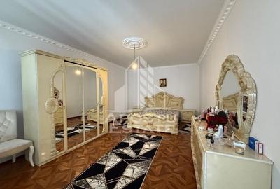 Casa individuala renovata,4 camere,garaj,teren 540 mp,Plopi - 13