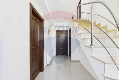 Duplex cu 4 camere de vanzare in zona Colentina - 14