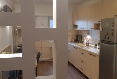 GARA ARCU 3 CAMERE DECOMANDAT 80 MP MOBILAT SI UTILAT  BLOC 1988  COD 161029 - 5