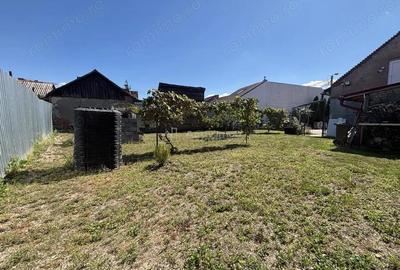 Casă cu Teren 544 Mp în Central