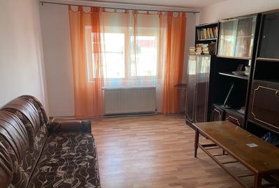Apartament cu 3 camere decomandat în Central - 2